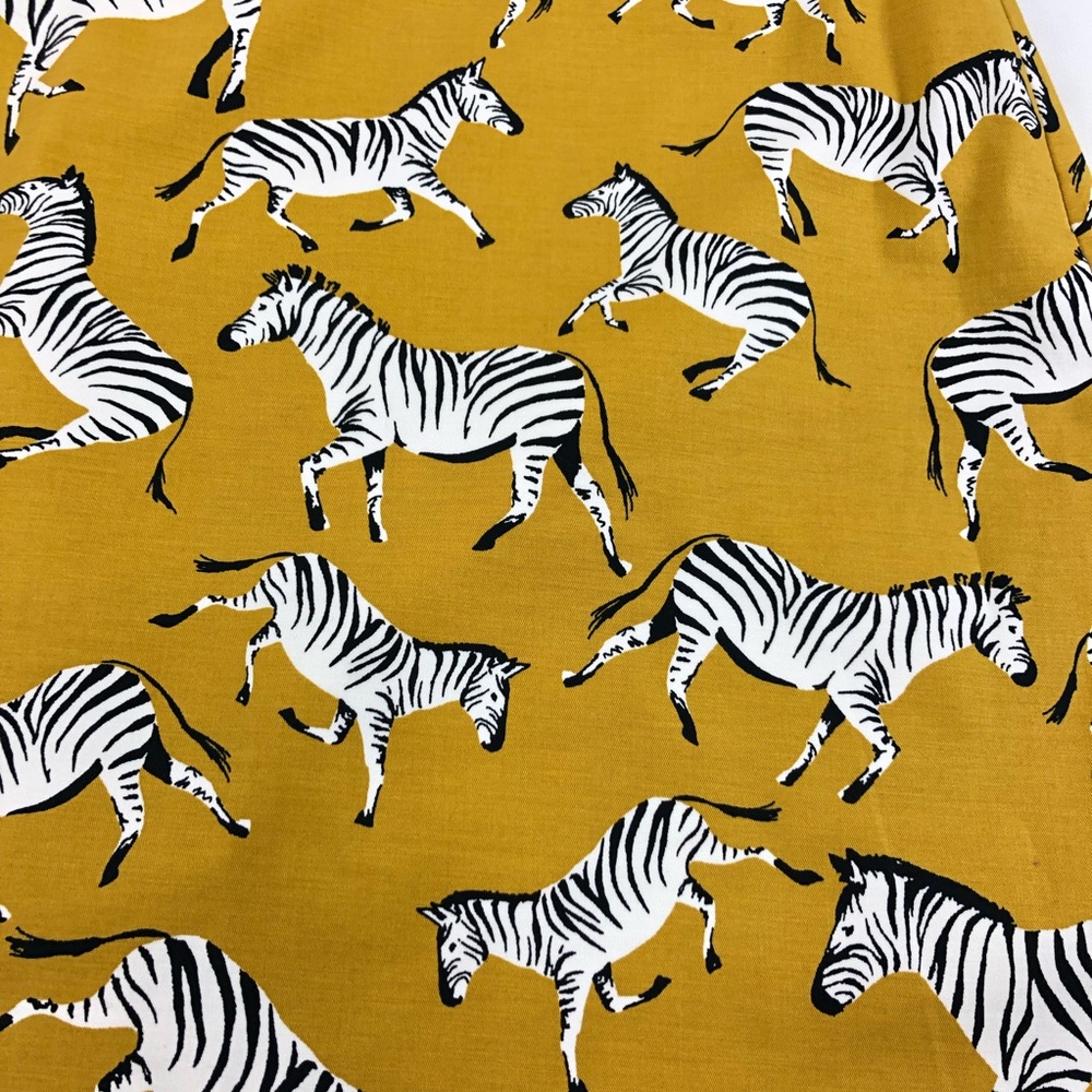 Ann Taylor factory mustard yellow zebra skirt. 4 - Picture 2 of 5